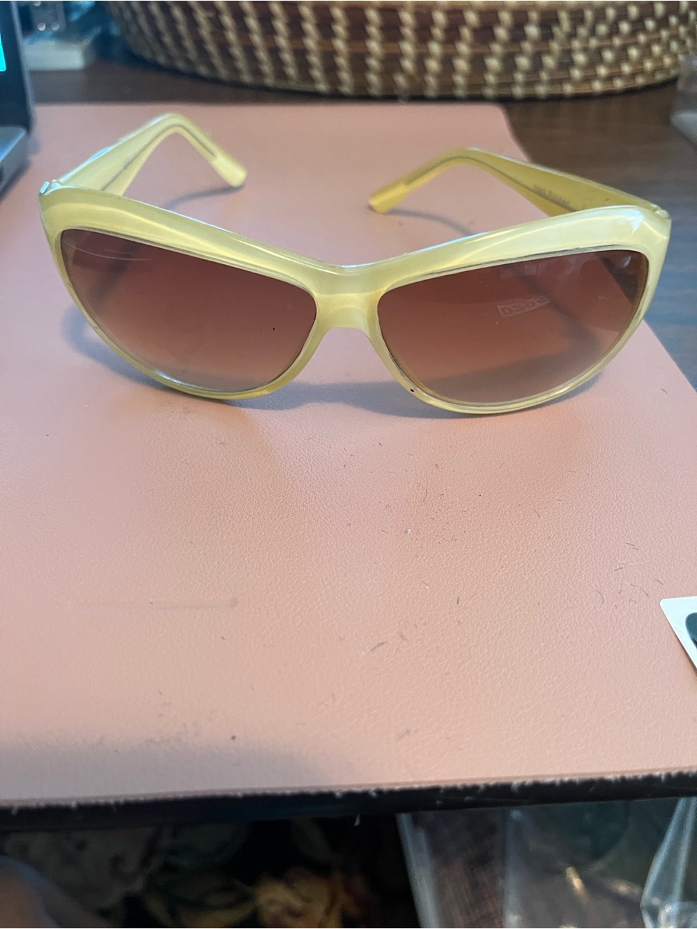 Vintage Retro Cat-Eye Sunglasses in Pale Yellow with Brown Lenses